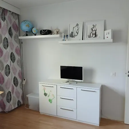 شقة Scandinavian Taiteilijan 3h Huoneisto *